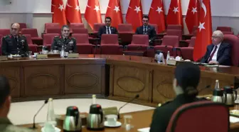 Milli Savunma Bakanı Güler'den Kara Kuvvetleri'ne Destek Mesajı