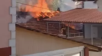 Kozcağız'da Yangın: İki Ev Kullanılamaz Hale Geldi