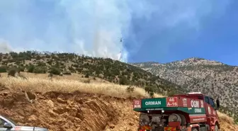 Kahramanmaraş'ta Orman Yangınına Müdahale Sürüyor