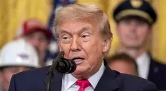 Trump, Çin ile Ticaret Anlaşması İmzaladıklarını Açıkladı
