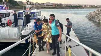 Bitlis'te Gölette Akıntıya Kapılan Genç Kurtarıldı