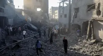 İsrail'in Gazze'ye Düzenlediği Saldırılar: 40 Filistinli Hayatını Kaybetti