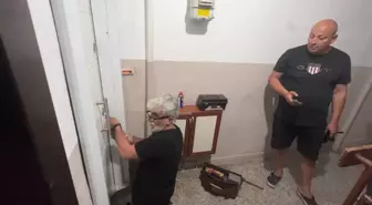 Kiracıdan 3 Aydır Haber Alamayan Ev Sahibi, İtfaiyeyi Çağırdı