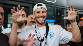 Beşiktaş'ın yeni transferi Jurasek, İstanbul'a geldi! İşte ilk sözleri