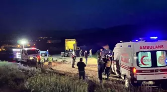 Ardahan'da Trafik Kazası: 2 Kişi Hayatını Kaybetti