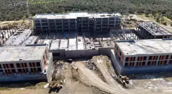 Edremit'te Yeni Devlet Hastanesi İnşaatı Hızla İlerliyor