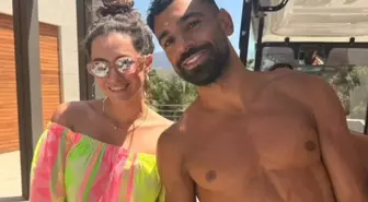 Hande Doğandemir, dünyaca ünlü futbolcu Salah ile fotoğrafını paylaştı