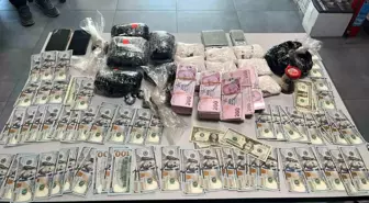 İstanbul Küçükçekmece'de Uyuşturucu Operasyonu: 1 Gözaltı, 264 Bin TL Para Ele Geçirildi