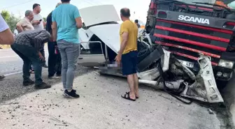 Kadirli'de Tır ile Otomobil Çarpıştı: 1 Ölü
