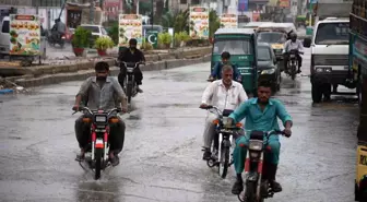 Pakistan'da Muson Yağışları Sel Felaketine Yol Açtı: 57 Ölü