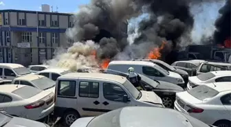 Kocaeli'nde Sanayi Sitesinde Yangın: 10 Araç Zarar Gördü