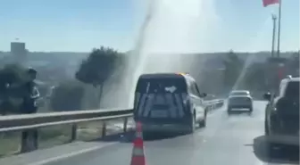 Büyükçekmece'de E-5'te Su Borusu Patladı, Trafikte Aksamalar Yaşandı