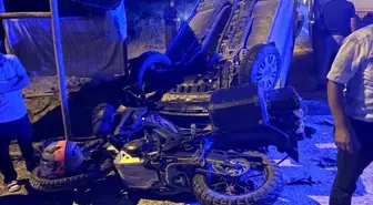 Elazığ'da Hafif Ticari Araç ile Motosiklet Çarpıştı: 2 Yaralı