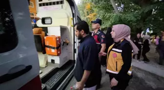 Bursa'da Mahsur Kalan Suudi Turist Jandarma Tarafından Kurtarıldı