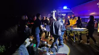 Düzce'de TIR ile minibüs çarpıştı: 7 yaralı