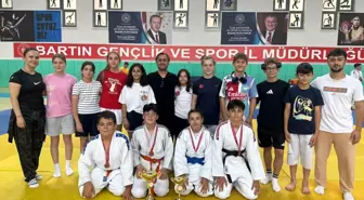 Düzceli Sporcular Analig 1. Etap Müsabakalarında 12 Madalya Kazandı