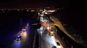 Kırıkkale'de Alkol Yüklü Tır Devrildi: Maddi Hasar Büyüktü