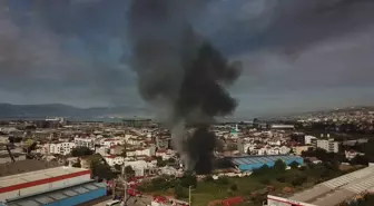 Kocaeli'nde Plastik Geri Dönüşüm Tesisinde Yangın