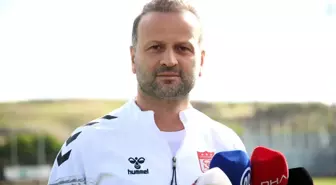 Sivasspor'un Yeni Teknik Direktörü Korkmaz: 'Sivas’ı Layık Olduğu Noktaya Getireceğiz'