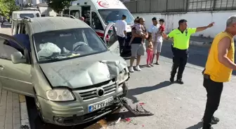 Avcılar'da Trafik Kazası: 4 Yaralı