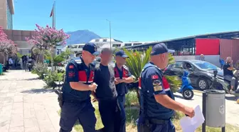 Alanya'da Eski Eşi Tarafından Bıçaklanan Kadın Hastaneye Kaldırıldı