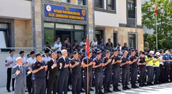 Edirne'de Trafik Kazasında Jandarma Astsubayı ve Eşi Hayatını Kaybetti