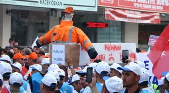 Kayseri'de Sendika Üyeleri Zam Talebi İçin Tabutlu Eylem Yaptı