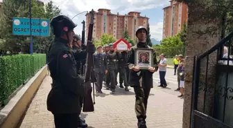 Karabük'te Kıbrıs Gazisi Hikmet Kapanşahin İçin Cenaze Töreni Düzenlendi