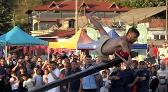 Kırklareli'nde Kabotaj Bayramı coşkusu: Yağlı direk yarışı nefes kesti