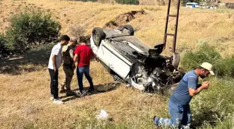 Kozluk'ta Takla Atan Araçta 2 Yaralı