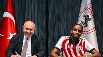 Samsunspor, Antoine Makoumbou ile 4 Yıllık Sözleşme İmzaladı