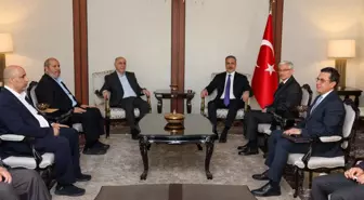Hakan Fidan, Hamas Heyeti ile Gazze'deki Durumu Görüştü