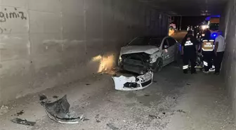 Kütahya'da Alkollü Sürücü Alt Geçide Çarptı: 4 Yaralı
