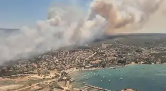 Çeşme'de Tarım Arazisinde Yangın Ormana Sıçradı