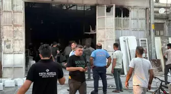 Nizip'te Mobilya Dükkanında Yangın