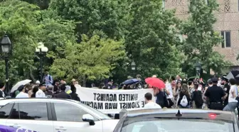 New York'ta İran ve Filistin Destekçileri Protesto Düzenledi
