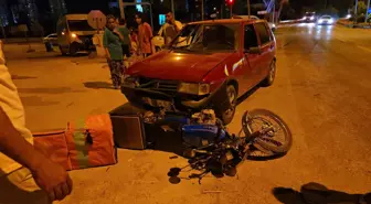 Adana'da Motosiklet ile Otomobil Çarpıştı: 1 Yaralı