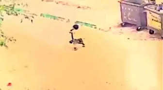 İnegöl'de Scooter Kullanan Çocuğa Otomobil Çarptı