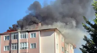 Çorlu'da Apartman Yangını Panik Yarattı