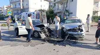 Antalya Manavgat'ta Otomobil Kazasında 3 Yaralı