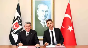 Beşiktaş: 'Gelişimini Beşiktaş Futbol Akademisi'nde tamamlayan genç futbolcumuz Demir Ege Tıknaz'ın sözleşmesi, 2027-2028 sezonu sonuna kadar...