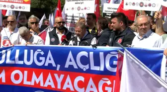Devlet Memurları Konfederasyonu Hazine ve Maliye Bakanlığı Önünde Talep Açıklaması Düzenledi