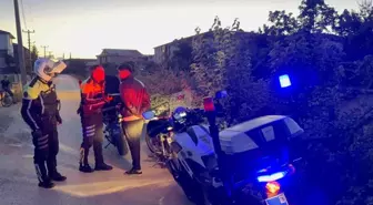Düzce'de Polisten Kaçan Motosikletli Sürücü Kovuşturmada Yakalandı
