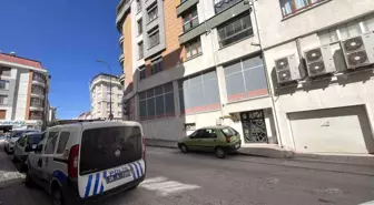 Eskişehir'de Apartman Girişinde Bebek İhbarı Asılsız Çıktı