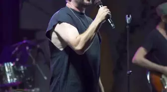 Levent Dörter Bodrum'da Unutulmaz Bir Konser Verdi
