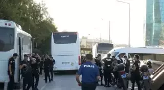 Eski İzmir Büyükşehir Belediye Başkanı Tunç Soyer ve 126 Şüpheli Gözaltına Alındı