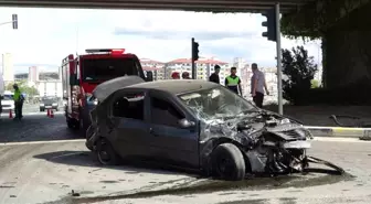 Kastamonu'da Minibüs ve Otomobil Çarpıştı: 4 Yaralı