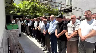 23 Yaşındaki Elif Sultan Karabayır, Kelebek Hastalığı ve Kanserle Mücadeleyi Kaybetti