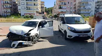 Antalya'da Trafik Kazası: 1 Yaralı