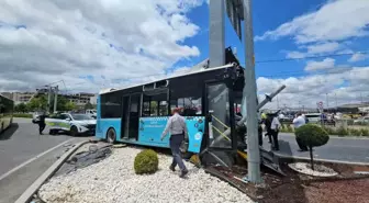 Kayseri'de Tır ve Otobüs Kazası: 8 Yaralı